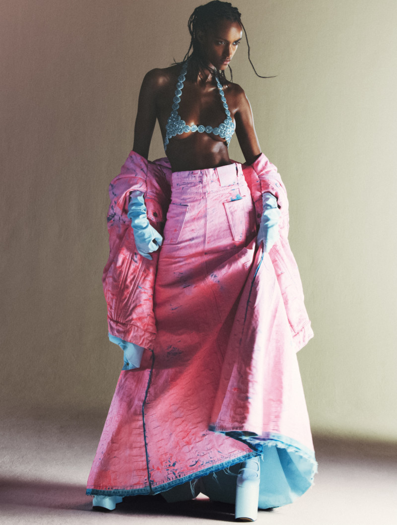 Muna Mahamed featured in Pin-Up 1945, September 2022