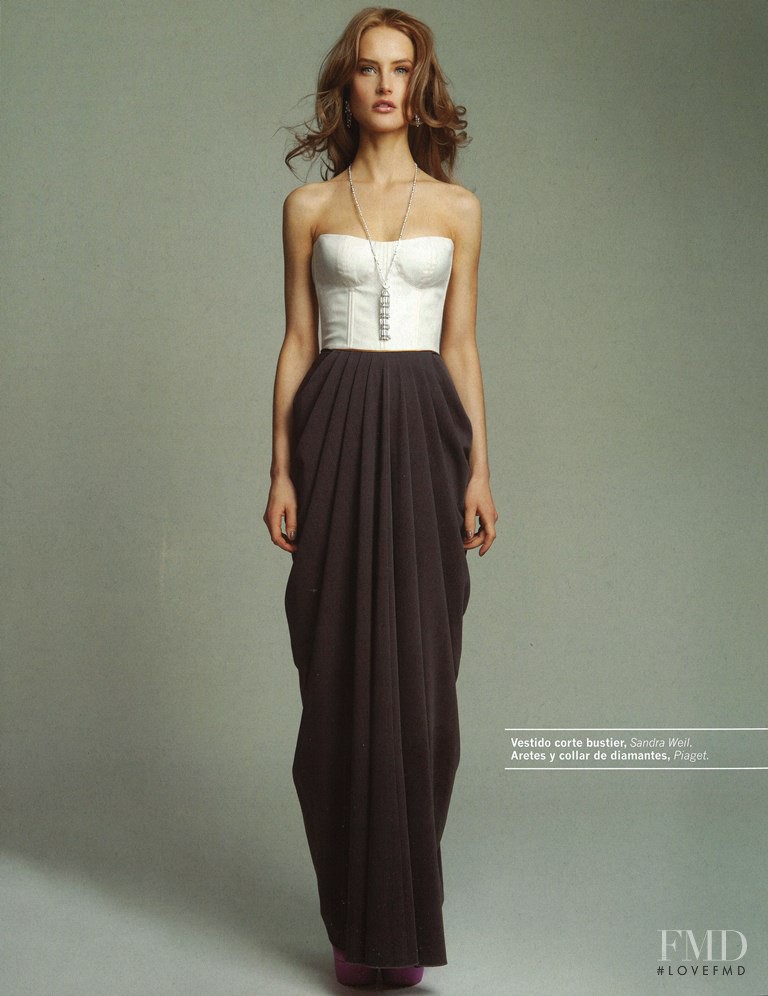 Mariana Idzkowska featured in Very Valentina!, August 2012