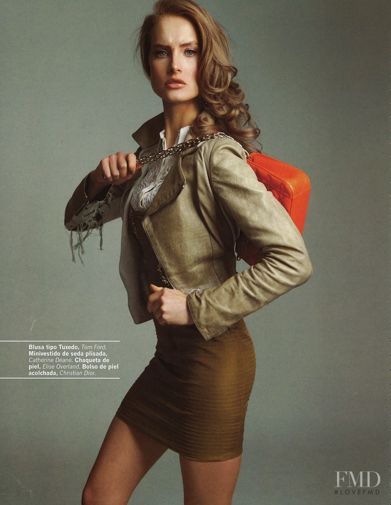 Mariana Idzkowska featured in Very Valentina!, August 2012