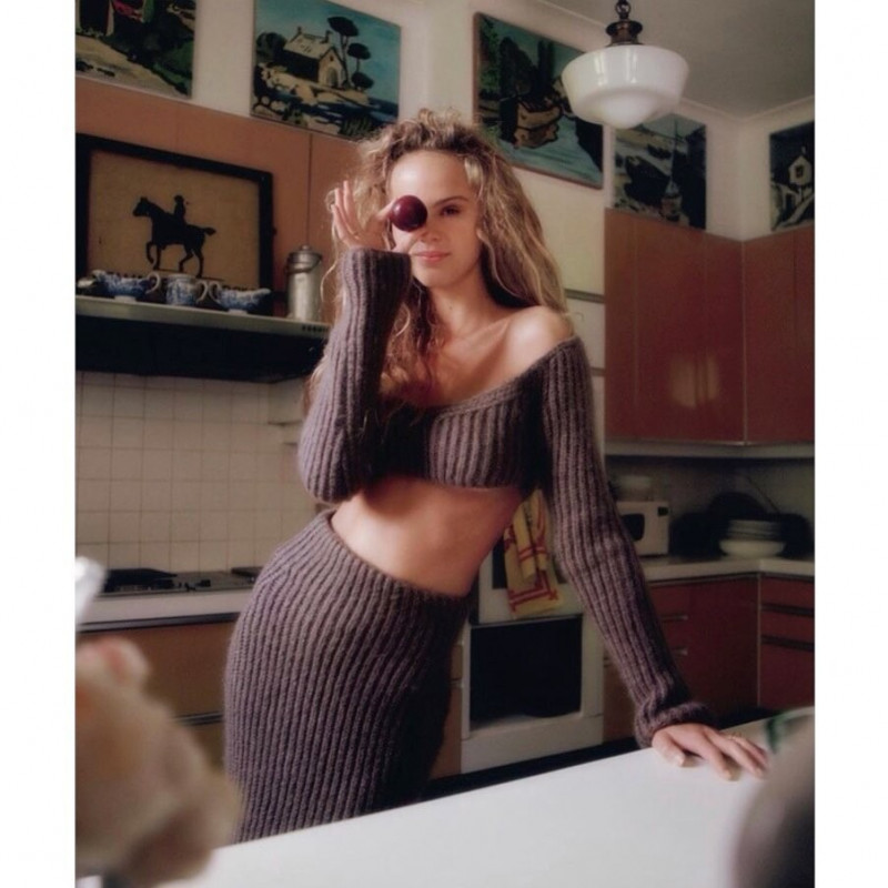 Olivia Vinten featured in Olivia Vinten, December 2021