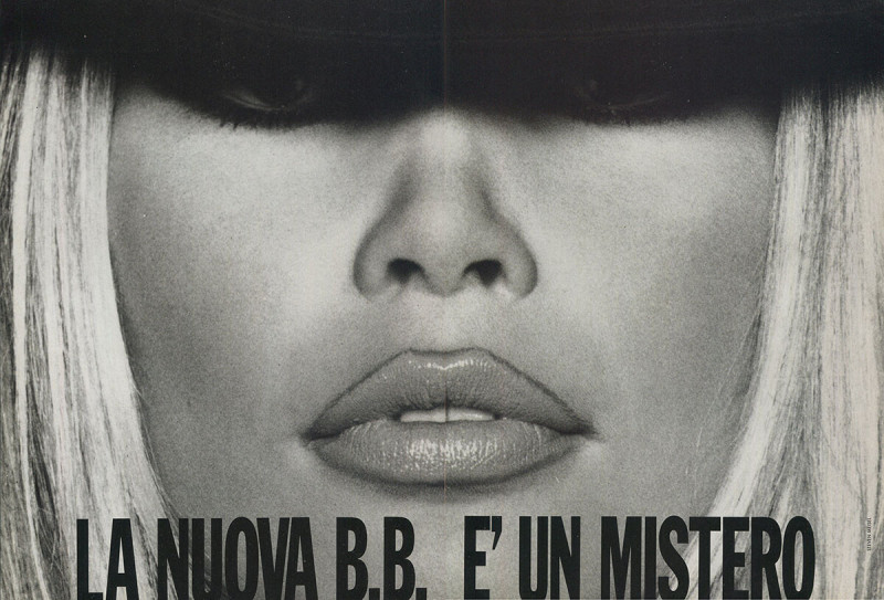 Claudia Schiffer featured in La Nuova B.B. E\' Un Mistero, September 1990