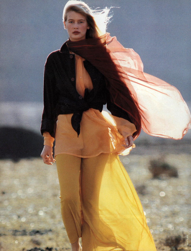 Claudia Schiffer featured in nuovi contrasti, March 1989