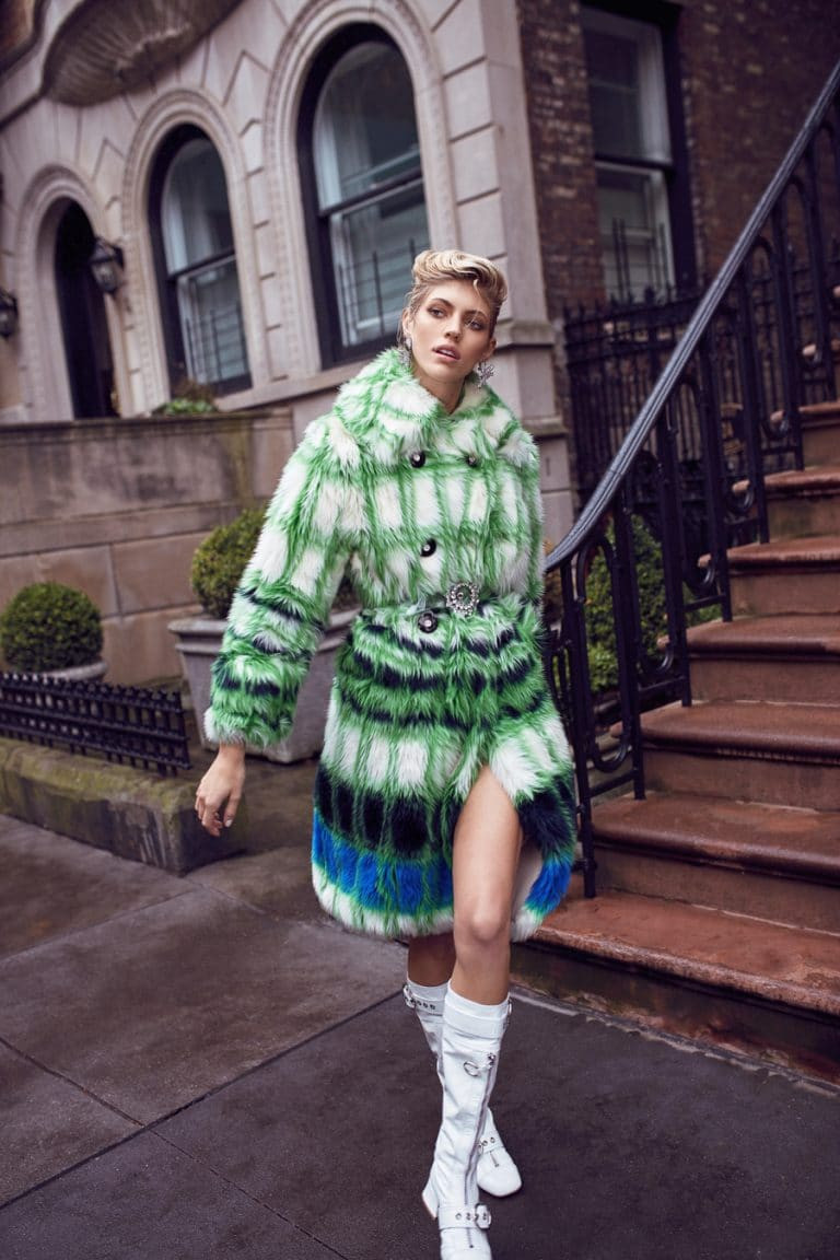 Devon Windsor featured in Devon Windsor, January 2018