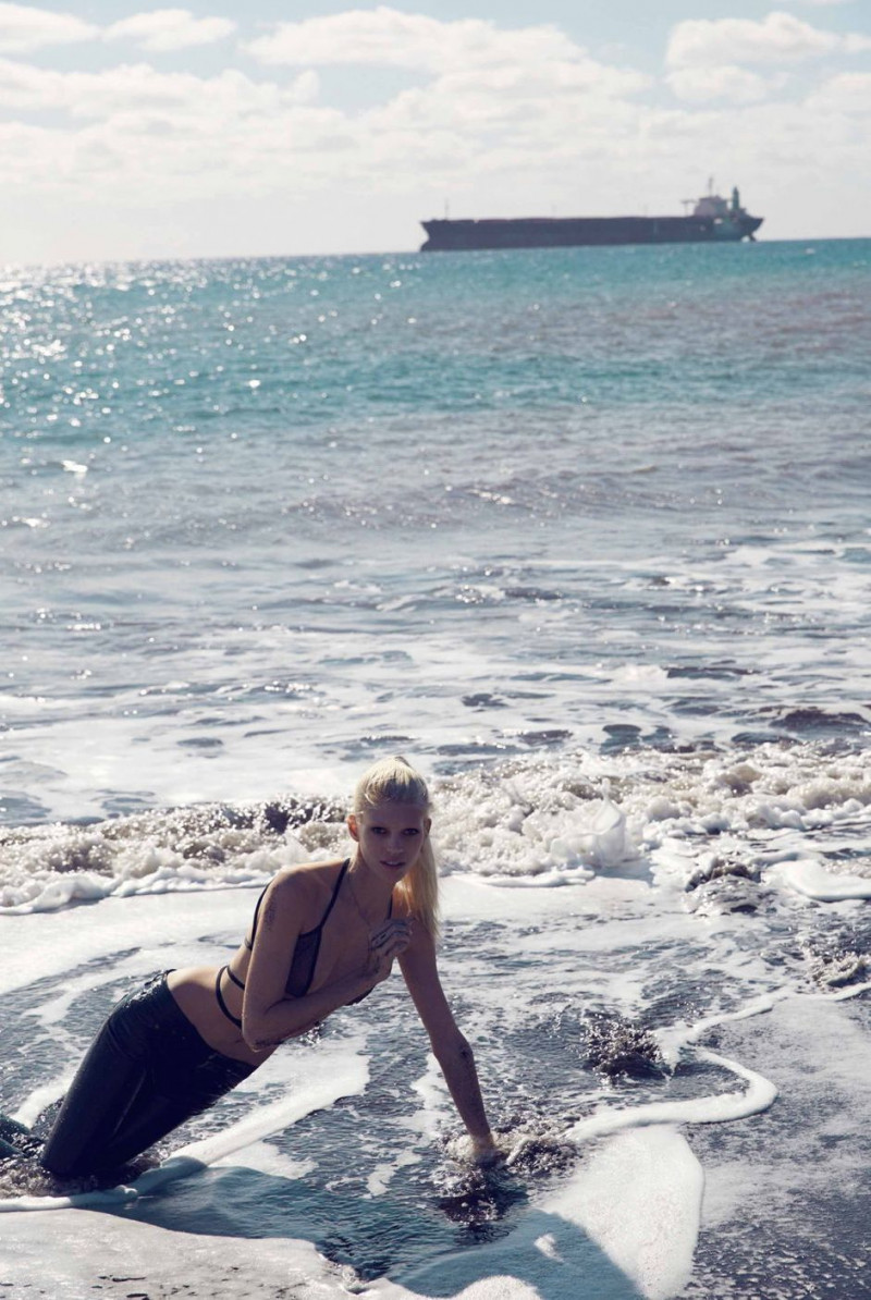 Devon Windsor featured in Devon Windsor, February 2014