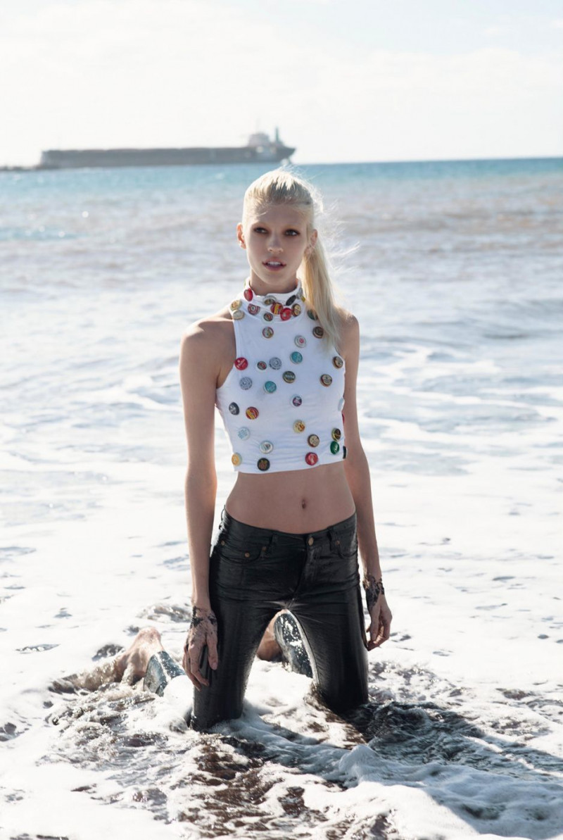 Devon Windsor featured in Devon Windsor, February 2014