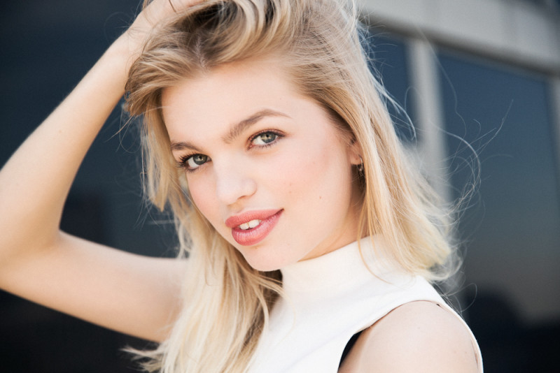 Daphne Groeneveld featured in Daphne Groeneveld, May 2015