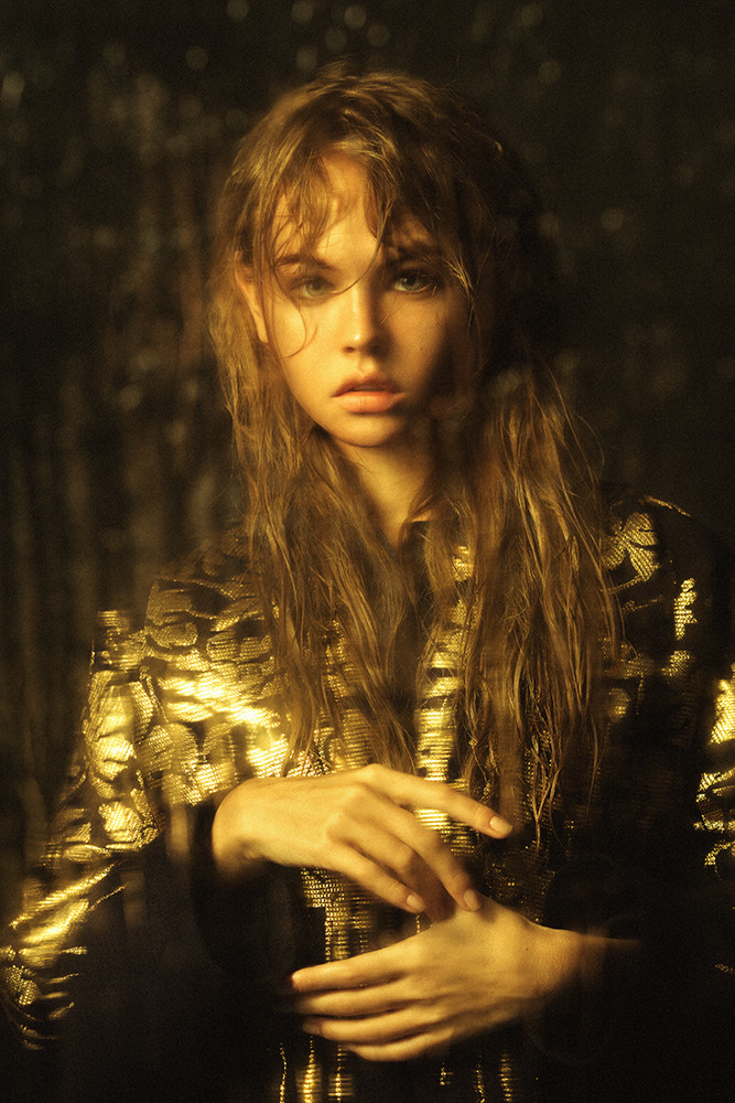 Anastasiya Scheglova featured in Rain of Gold, August 2015