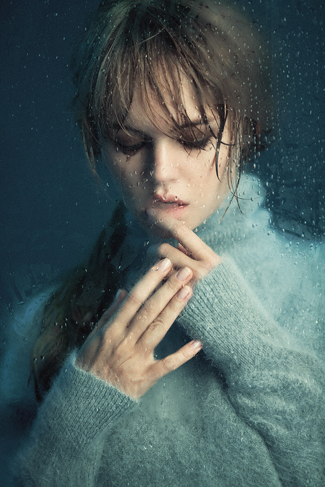 Anastasiya Scheglova featured in Rain of Gold, August 2015