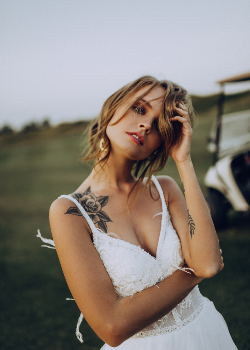 Anastasiya Scheglova featured in Golf Wedding, September 2018