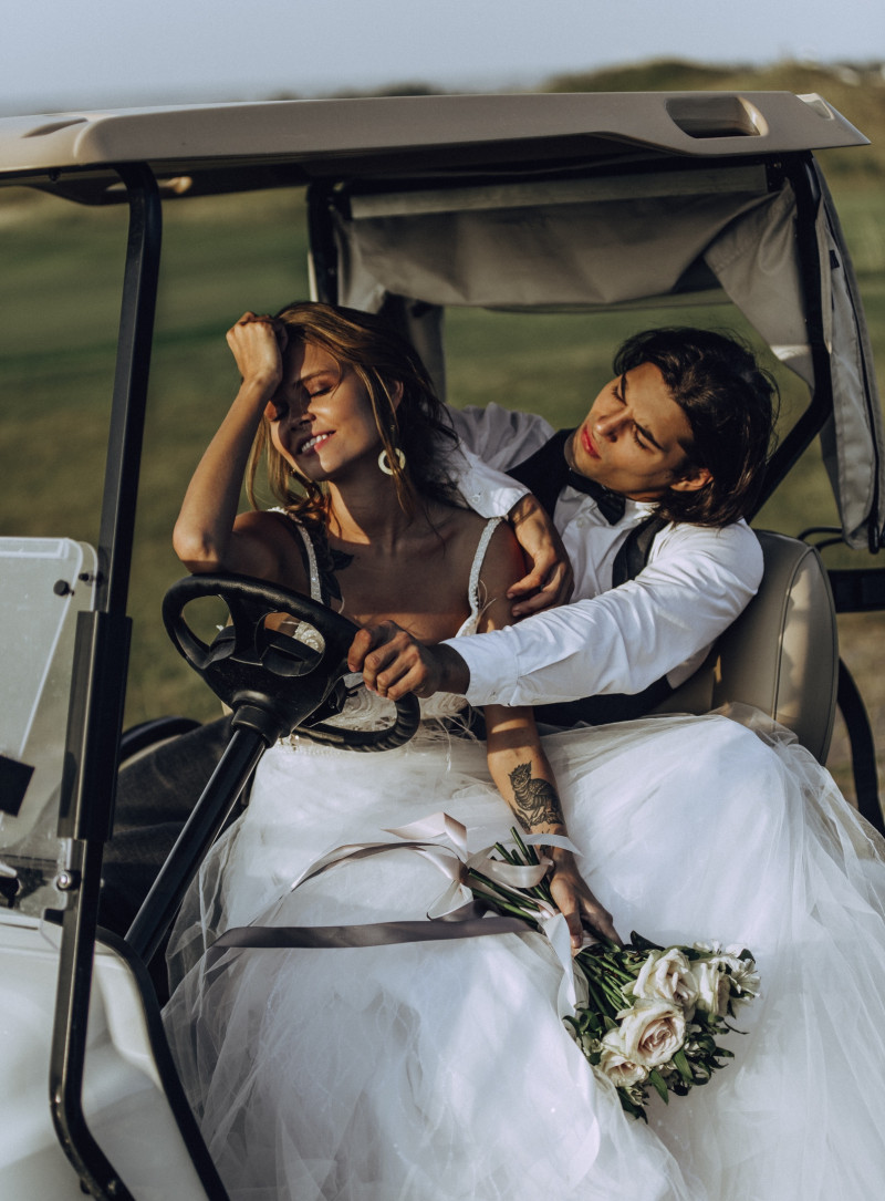 Anastasiya Scheglova featured in Golf Wedding, September 2018