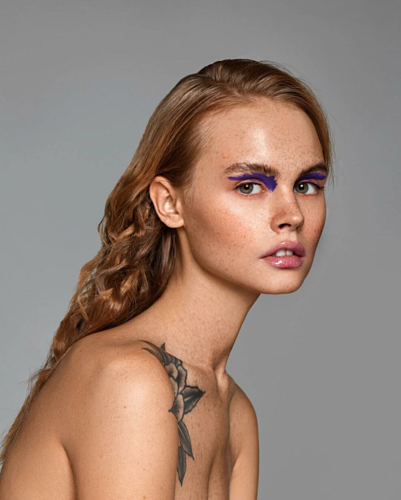 Anastasiya Scheglova featured in Beauty, December 2018
