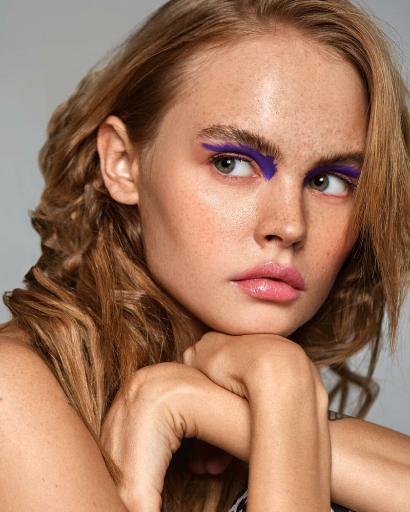 Anastasiya Scheglova featured in Beauty, December 2018