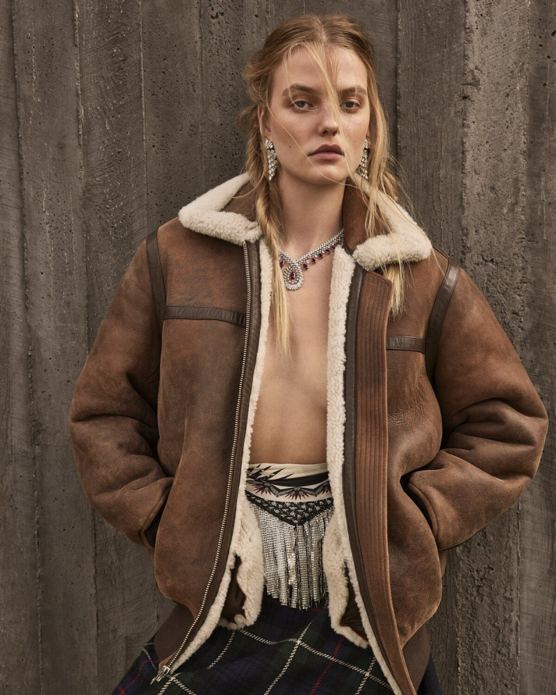 Roos Abels featured in Roos Abels, February 2022