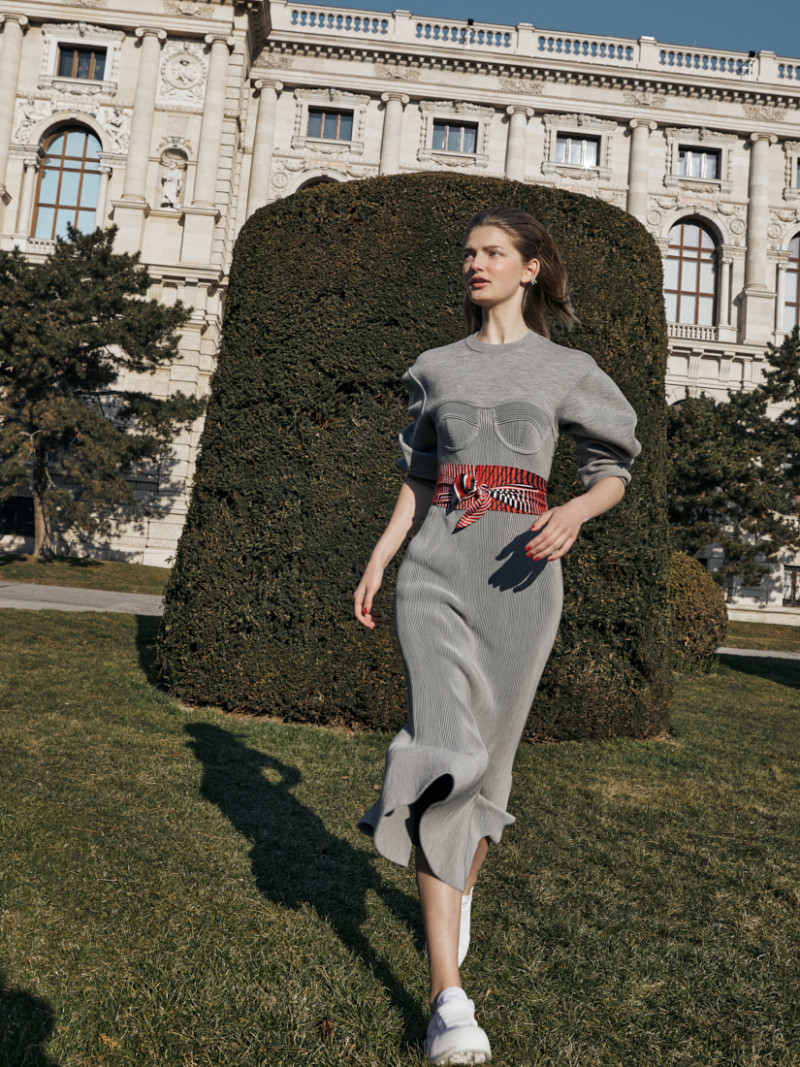 Simona Godal featured in Spring Colors, April 2021