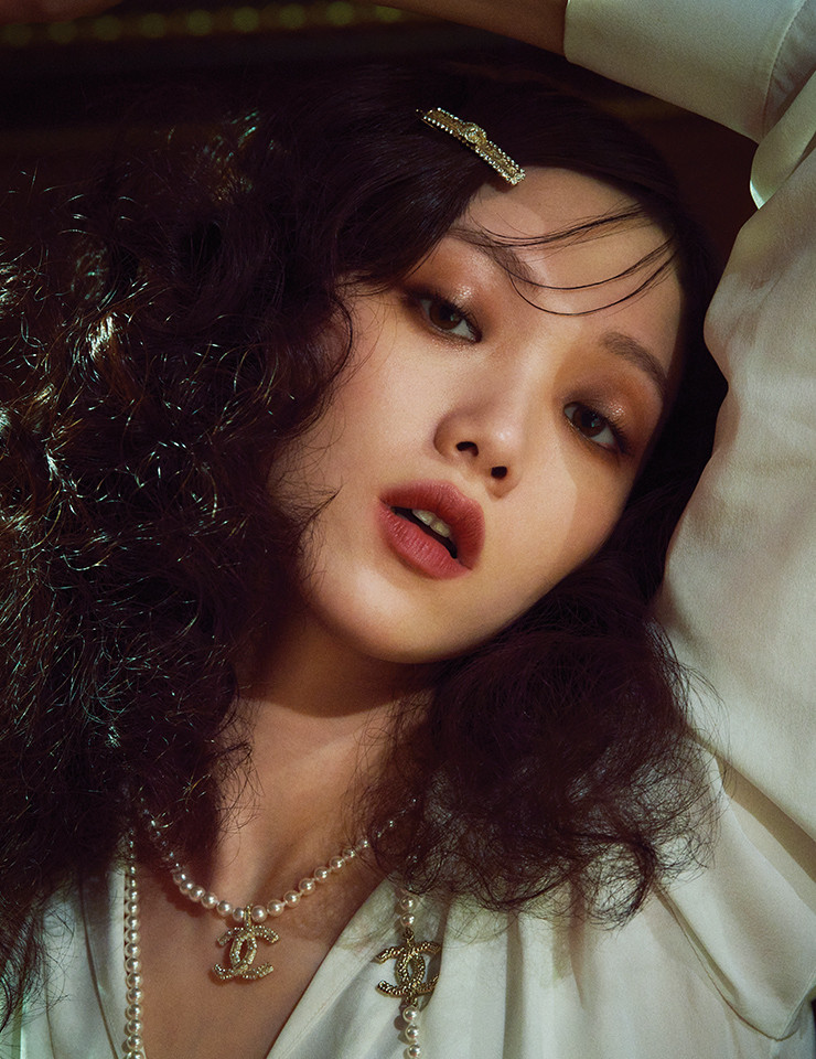 Cover Story with Lee Sung Kyung, November 2022
