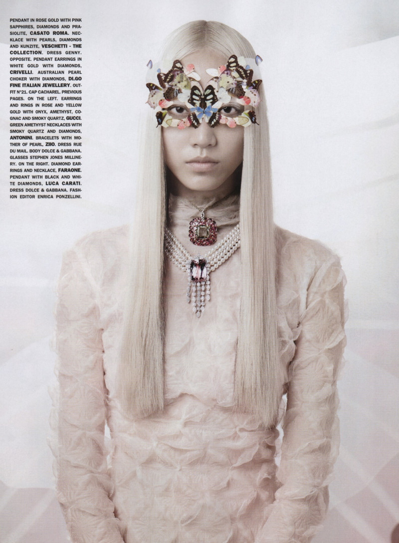 Soo Joo Park featured in Enchanting Sparkling and Flying, September 2012