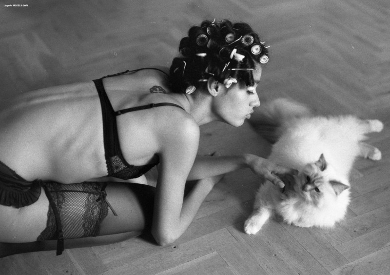 Damaris Goddrie featured in Dorith Mous La Bebutante, January 2017