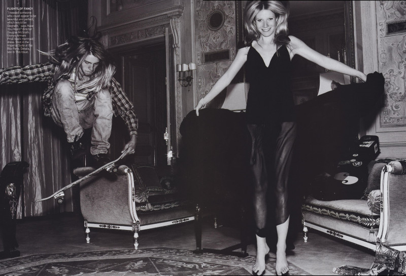 Gwyneth Paltrow featured in Gwyneth Takes Paris!, October 2005