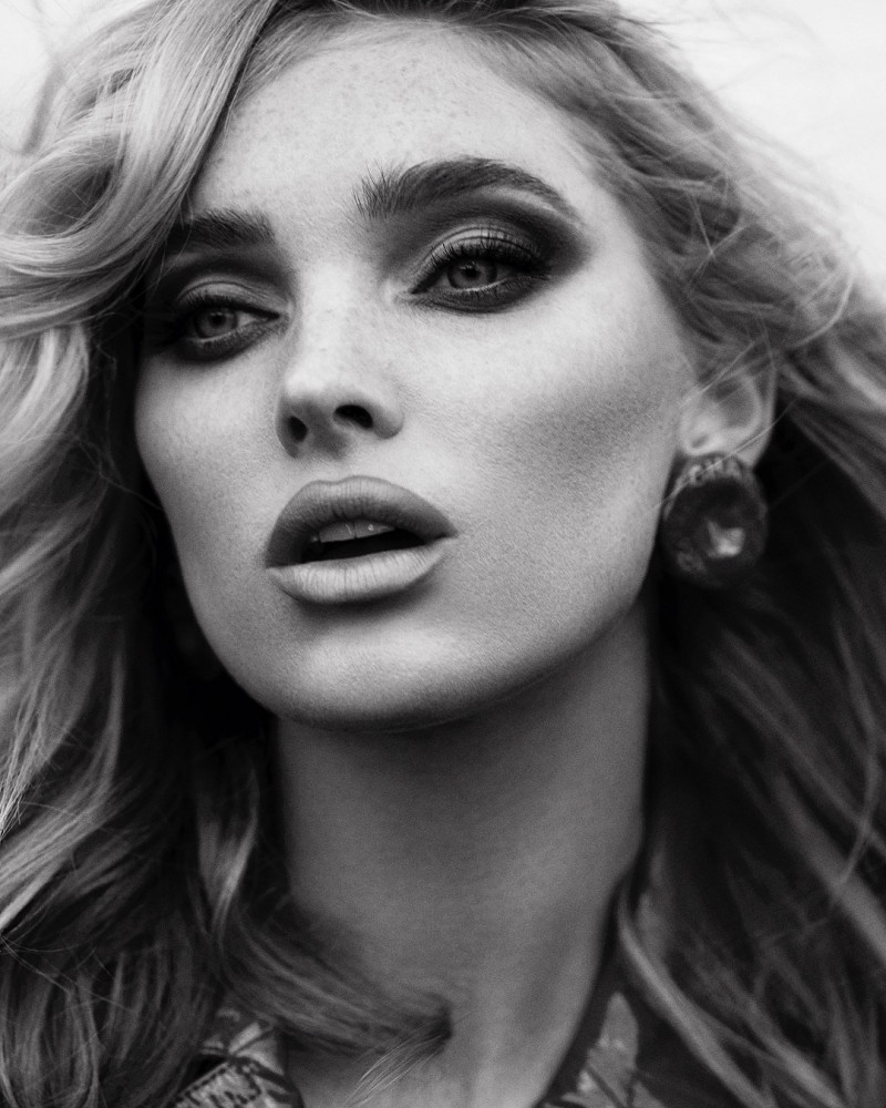 Elsa Hosk featured in Elsa Hosk, September 2018