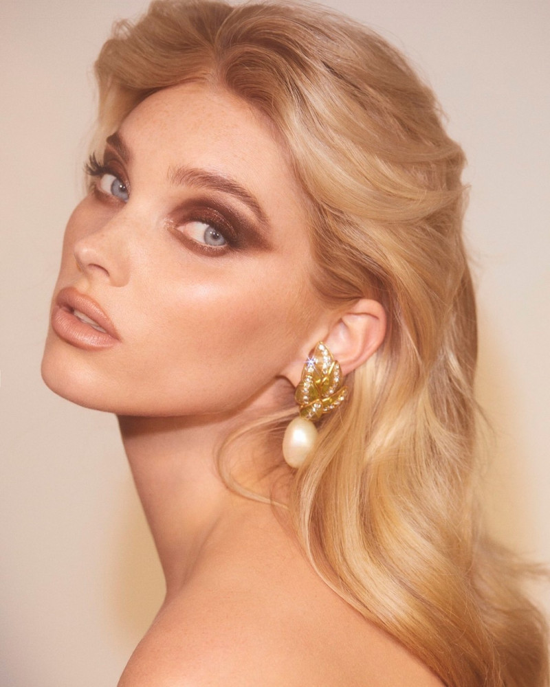 Elsa Hosk featured in Elsa Hosk, September 2018