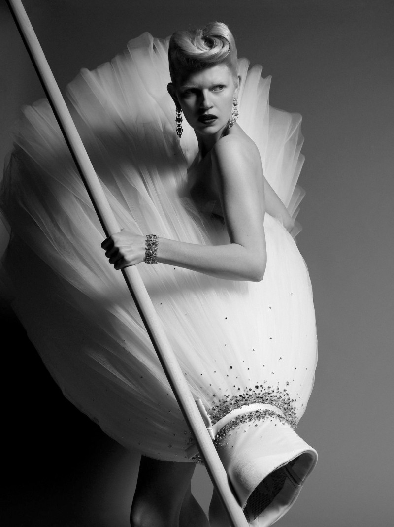 Ola Rudnicka featured in Haute Couture, February 2023