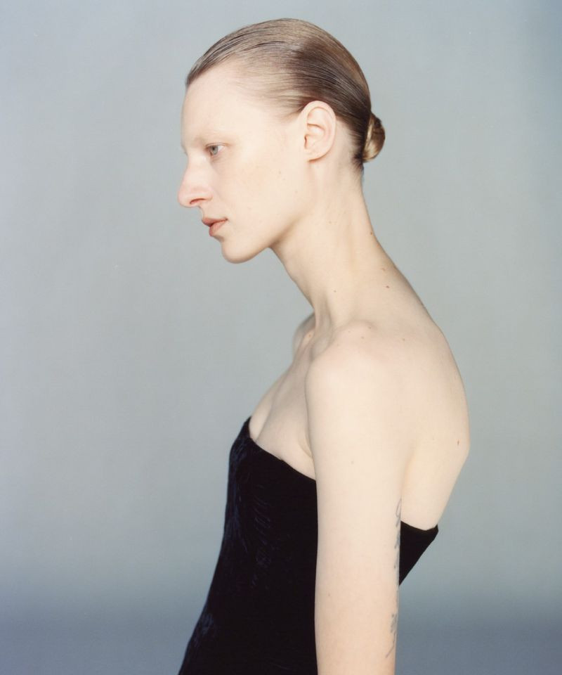 Julia Nobis featured in Moda, March 2023