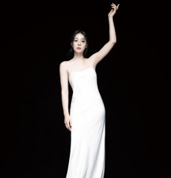Seol In-Ah for the 27th anniversary issue