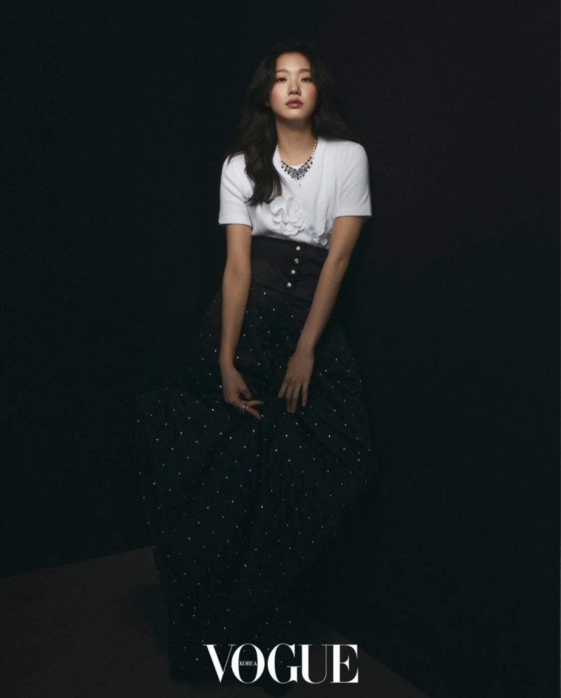 Common points between Kim Go-eun and Tweed De Chanel, September 2023