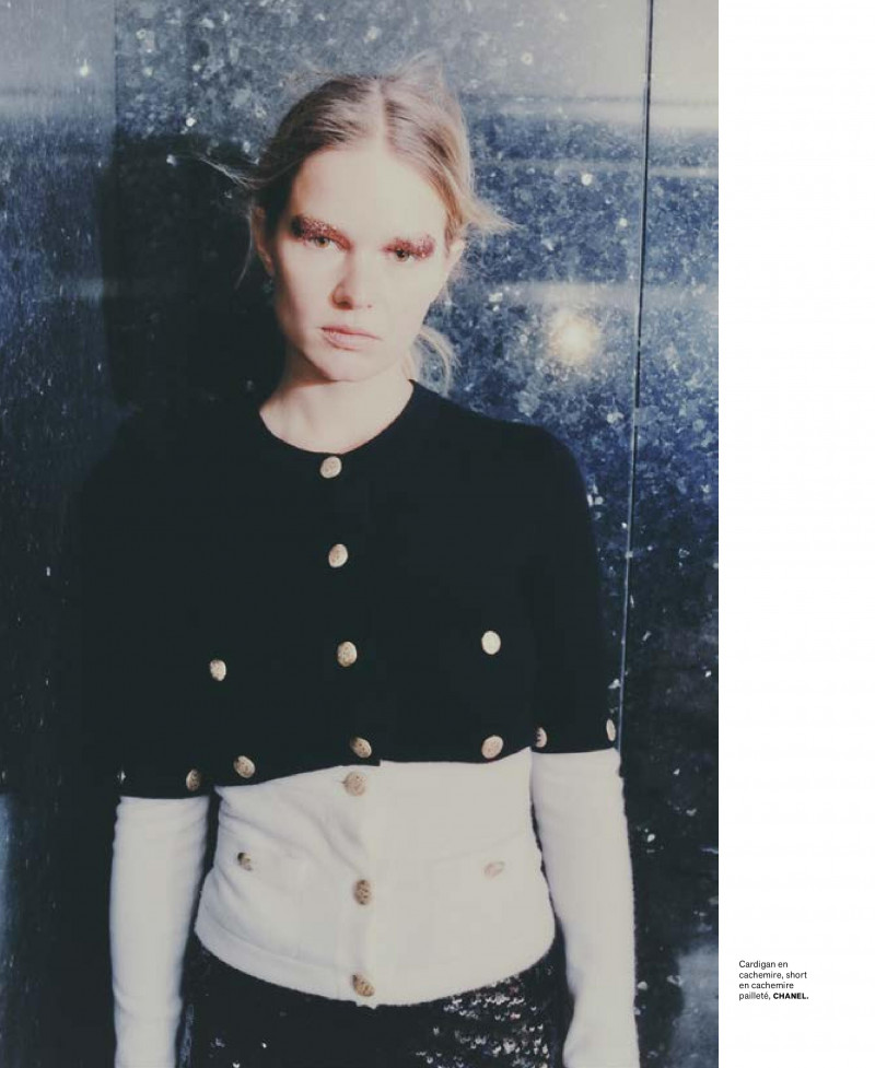 Anna Ewers featured in Oiseaux de lumière, March 2022