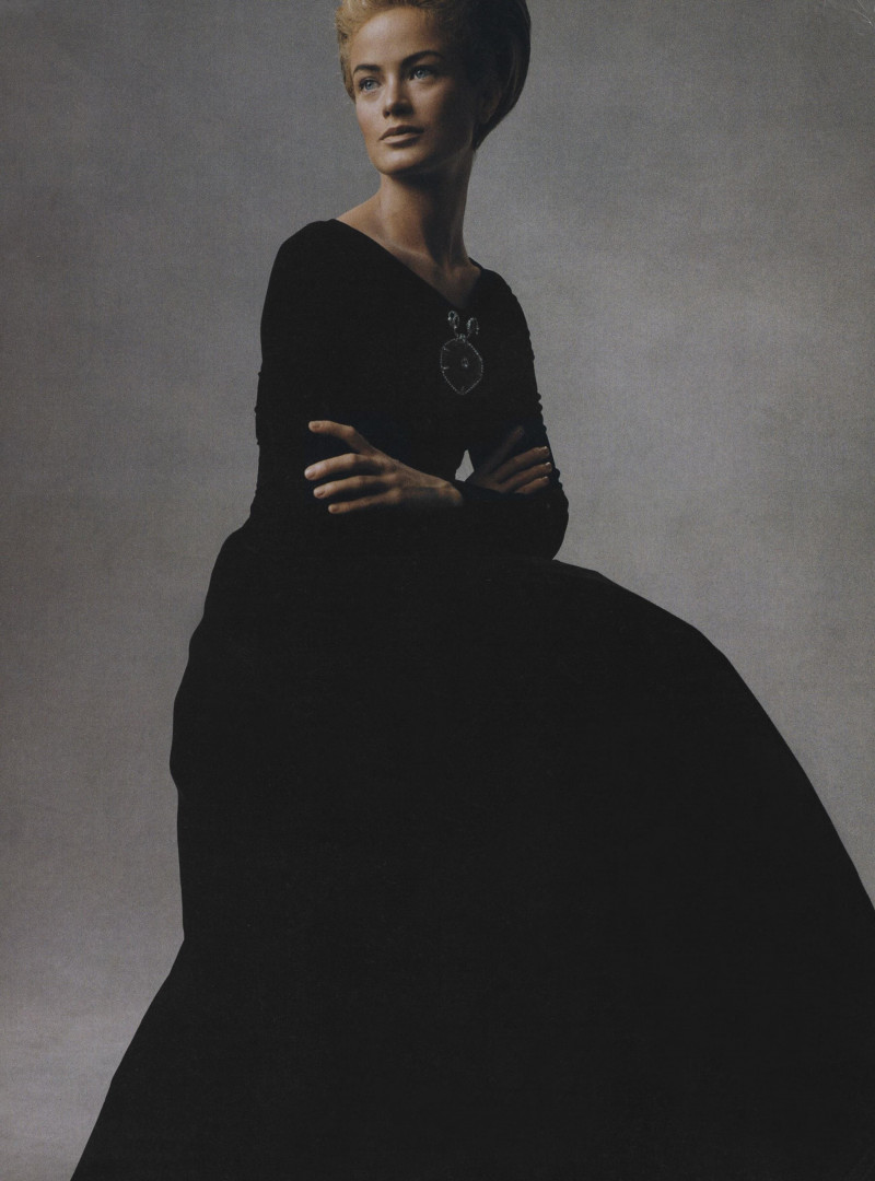 Carolyn Murphy featured in Absolute Couture, October 1998