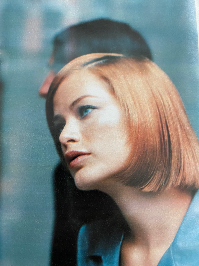 Carolyn Murphy featured in S Santa Oggi Diventa Tendenza, October 1995