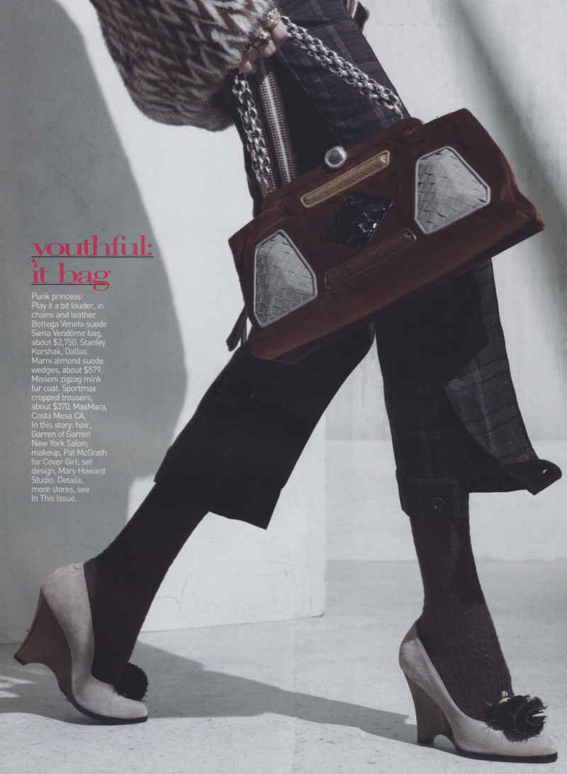 Carolyn Murphy featured in Solitary Refinement, August 2005