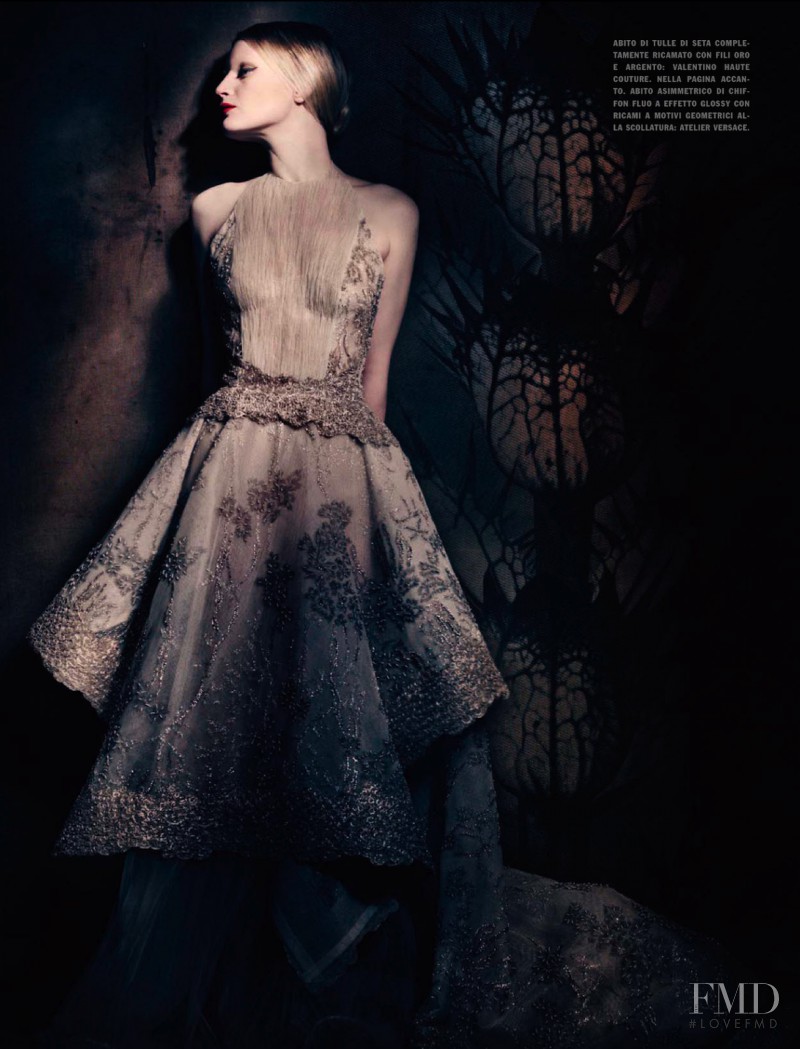 Couture Allure in Vogue Italy with wearing Valentino Couture - (ID:7929 ...