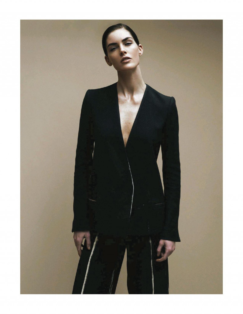 Hilary Rhoda featured in Identidad Americana, July 2014