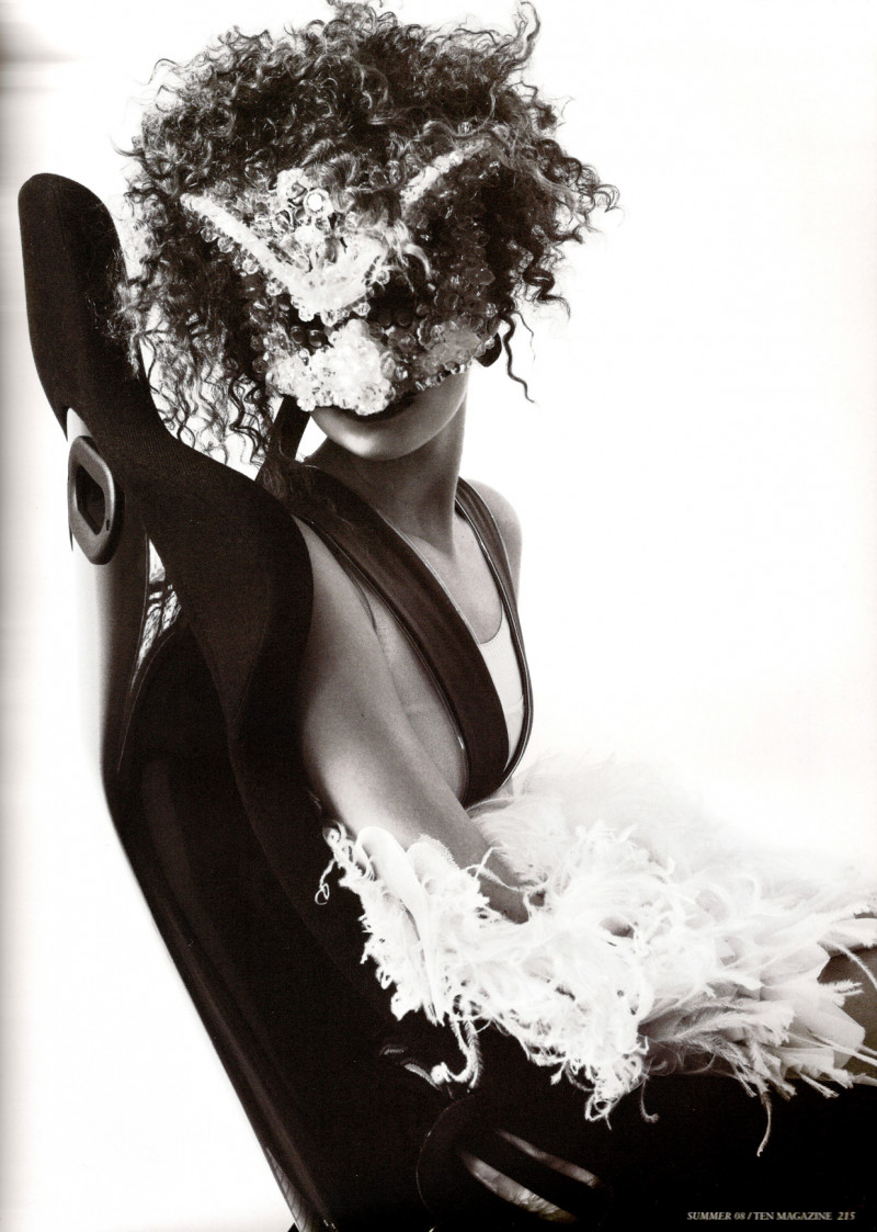 Cato van Ee featured in Couture, November 2008