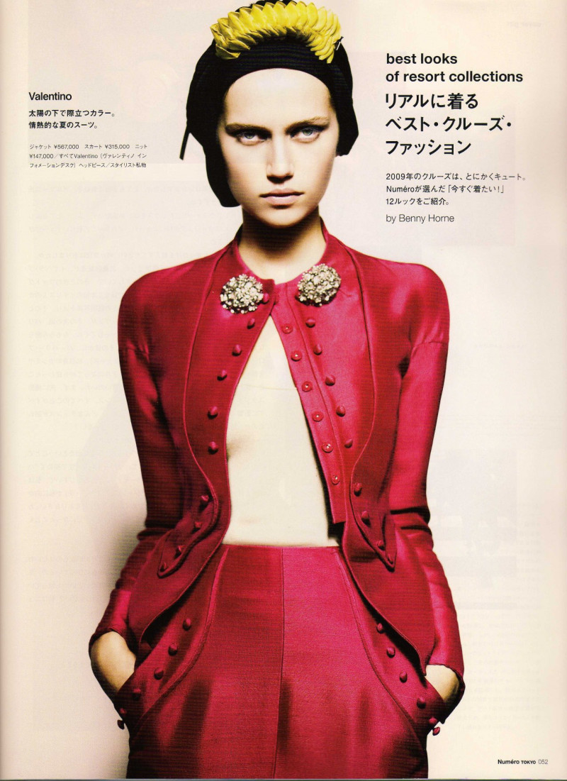 Cato van Ee featured in Best Looks Of Resort Collections, December 2008