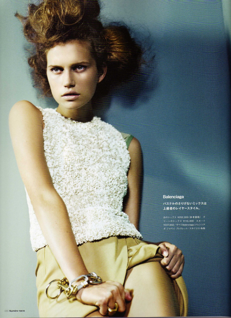 Cato van Ee featured in Best Looks Of Resort Collections, December 2008