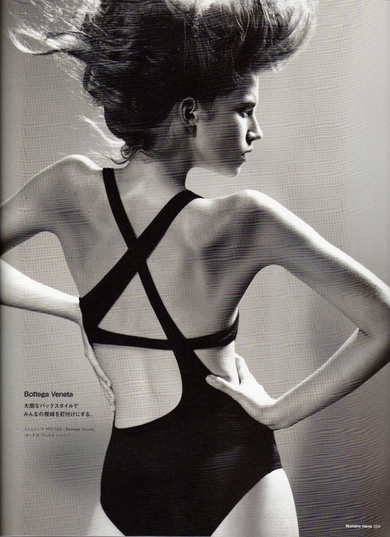 Cato van Ee featured in Best Looks Of Resort Collections, December 2008