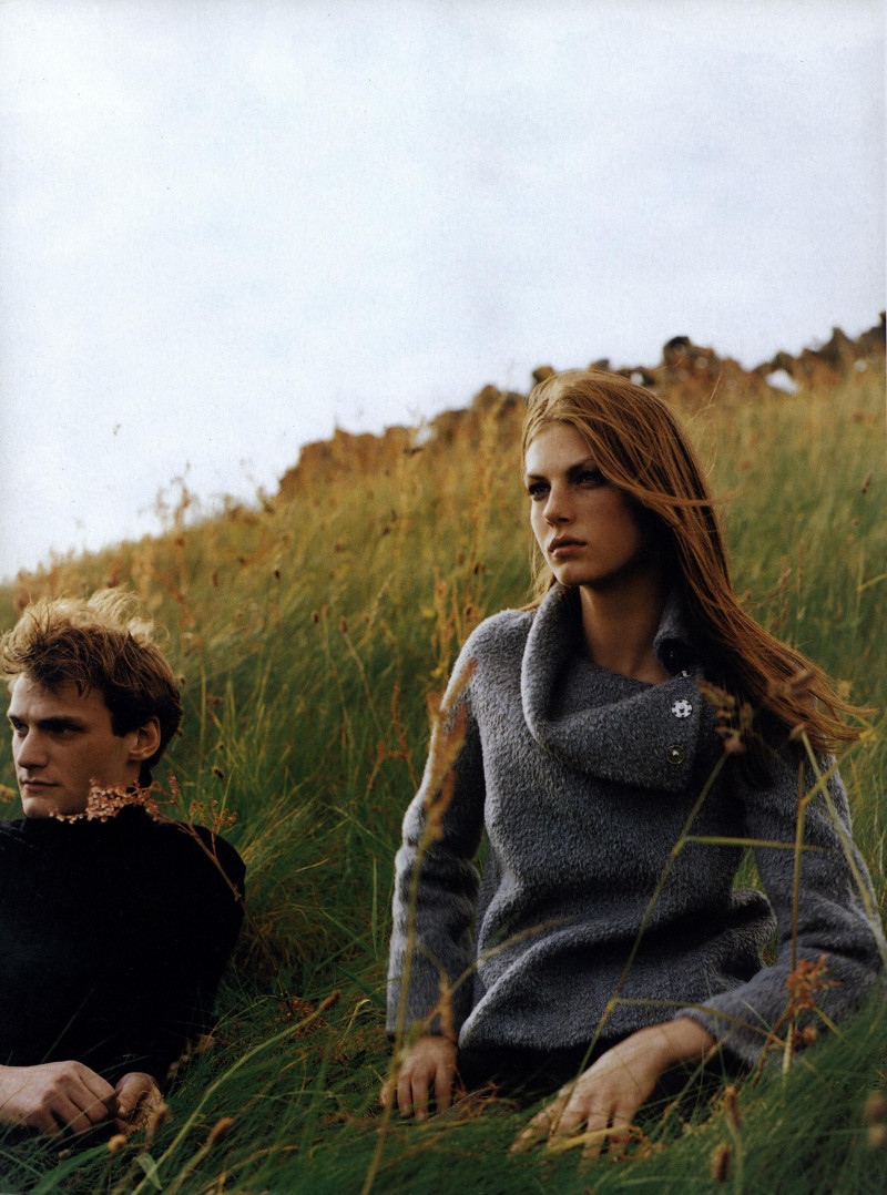 Angela Lindvall featured in Celtic Chic, September 1998