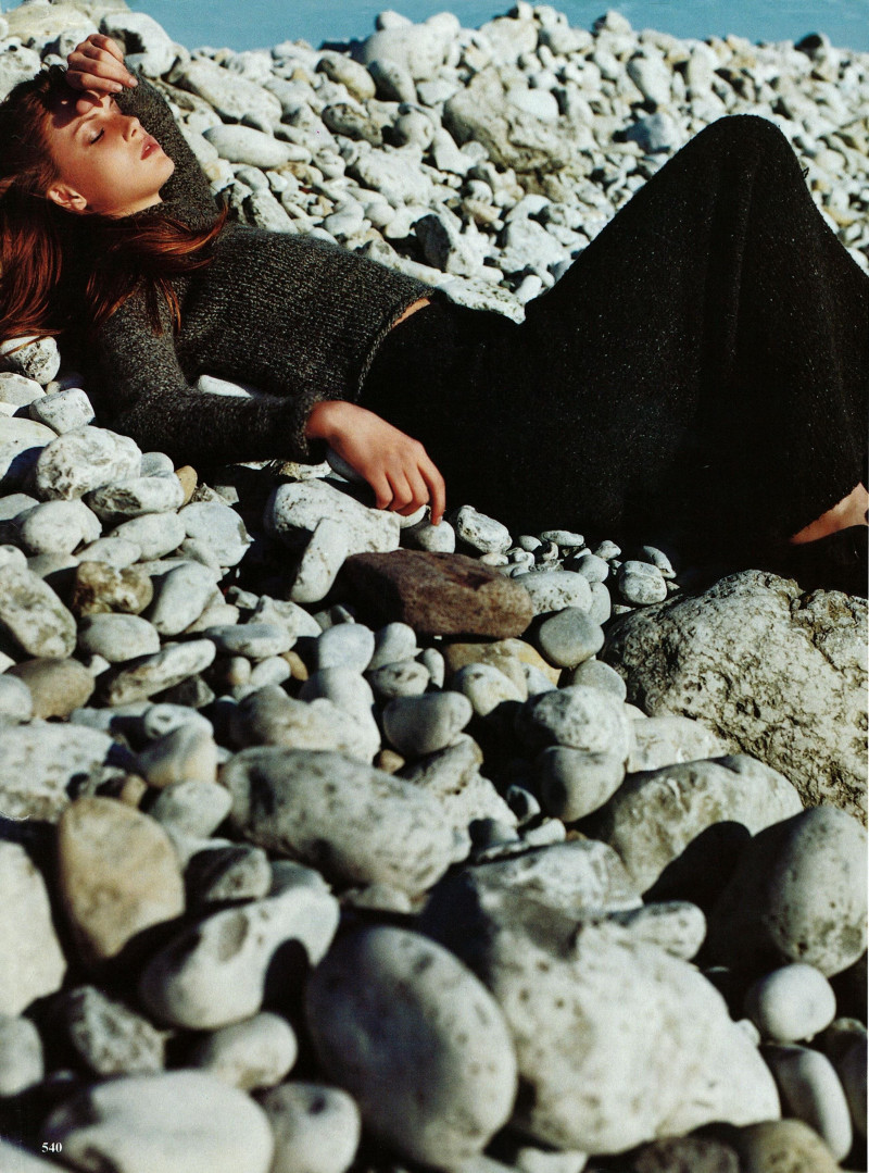 Angela Lindvall featured in Celtic Chic, September 1998