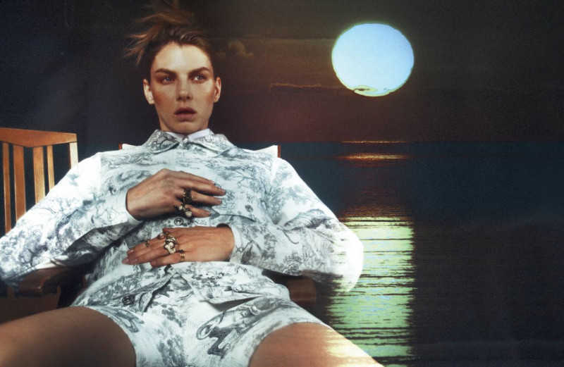 Angela Lindvall featured in Angela Lindvall, September 2018