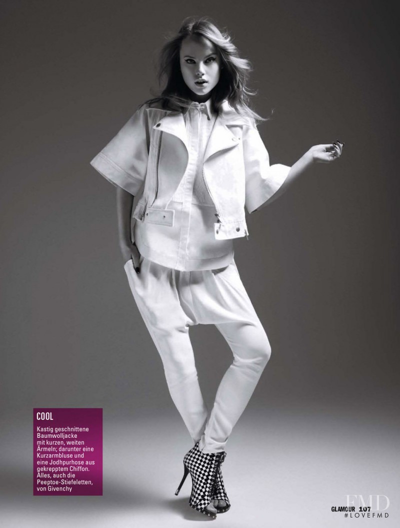 Luize Salmgrieze featured in Weiss Trifft Ins Schwarze, April 2013