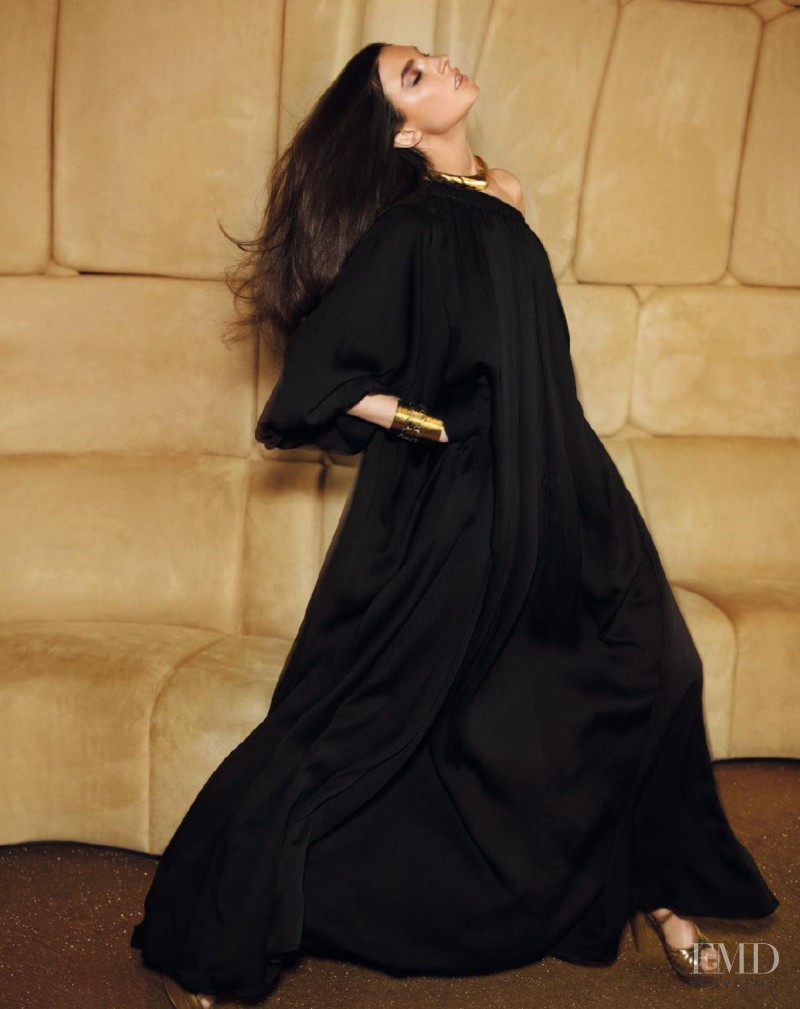 Jacquelyn Jablonski featured in Let\'s Go Round Again, March 2011