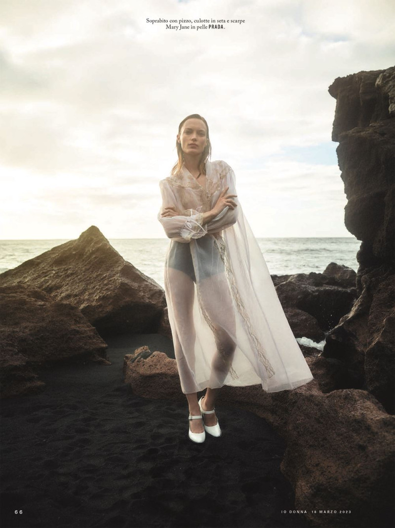 Natalia Chabanenko featured in La moda svelata, April 2023