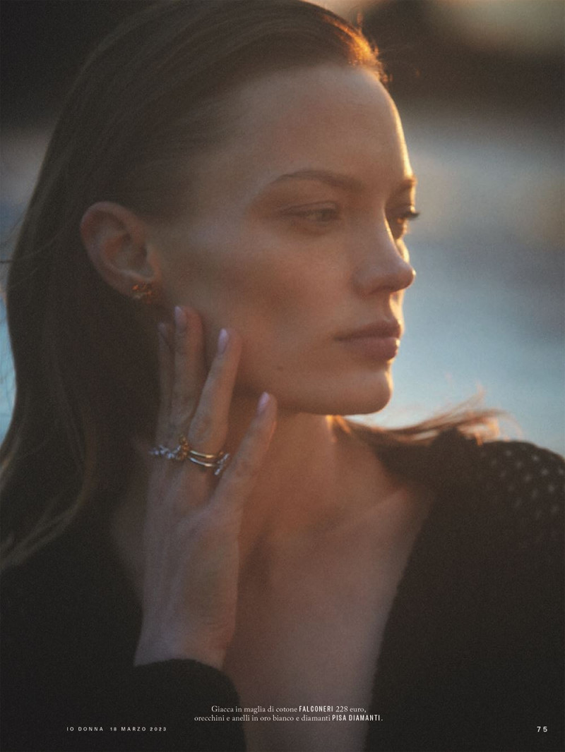 Natalia Chabanenko featured in La moda svelata, April 2023