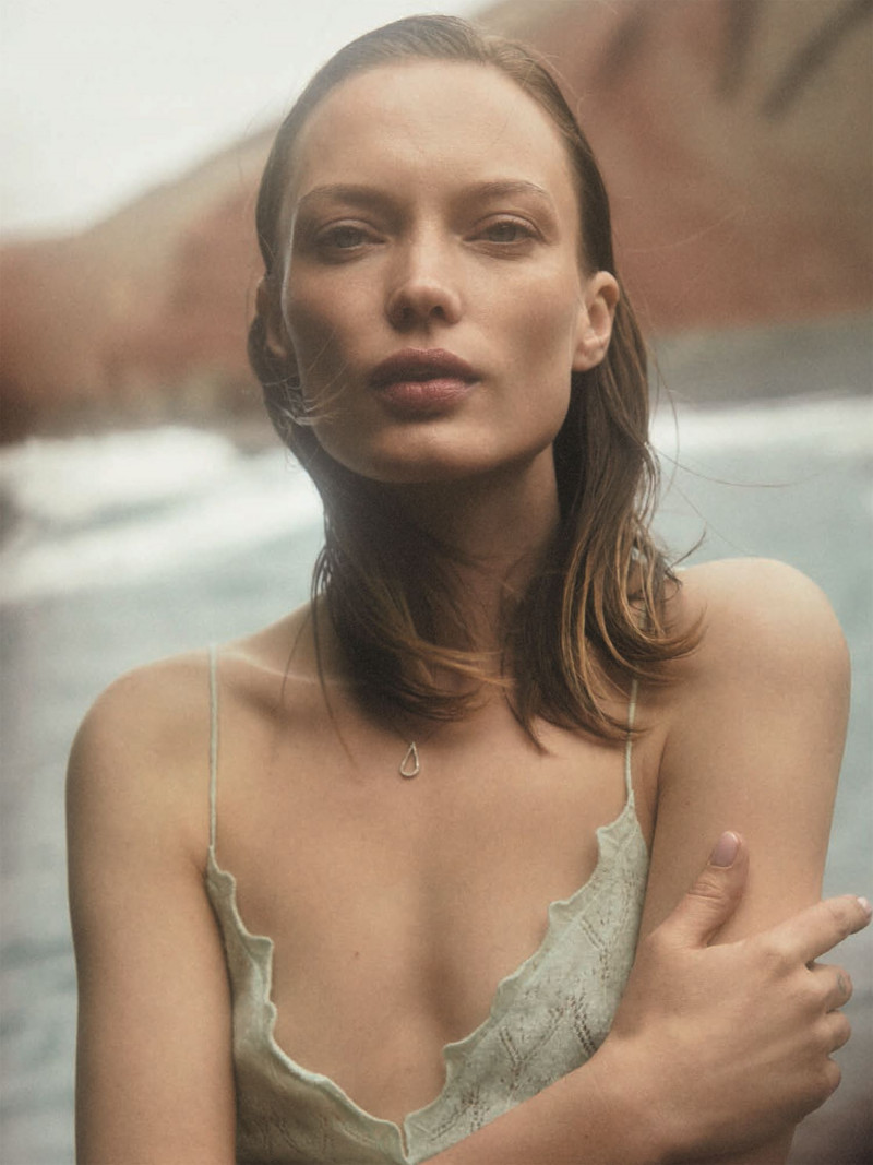 Natalia Chabanenko featured in La moda svelata, April 2023