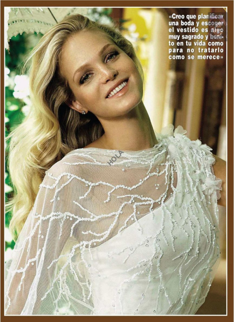 Erin Heatherton featured in Erin Heatherton, October 2012