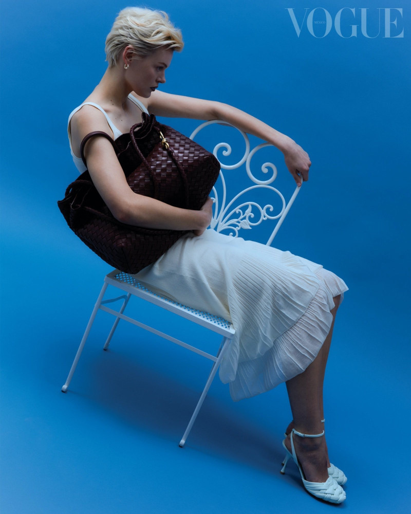 Cara Taylor featured in Cara Taylor x Bottega Veneta , April 2023