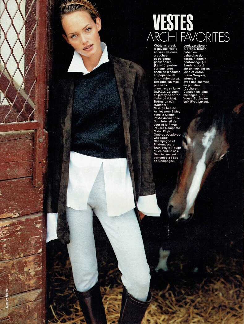 Amber Valletta featured in Les Vestes Ont Fiere Allure, September 1993