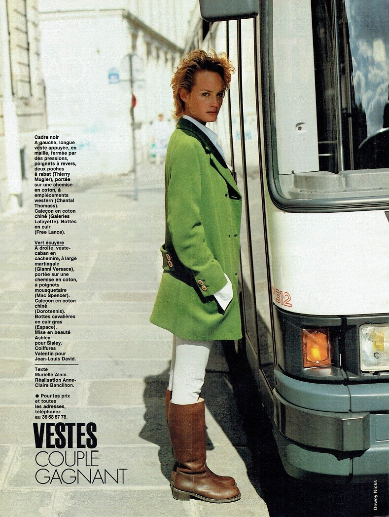 Amber Valletta featured in Les Vestes Ont Fiere Allure, September 1993